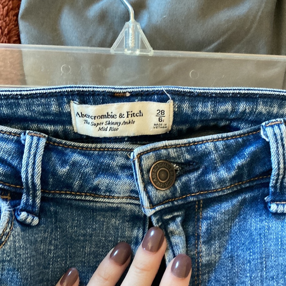 Skinny mid rise jeans size 6 short - Picture 3 of 3